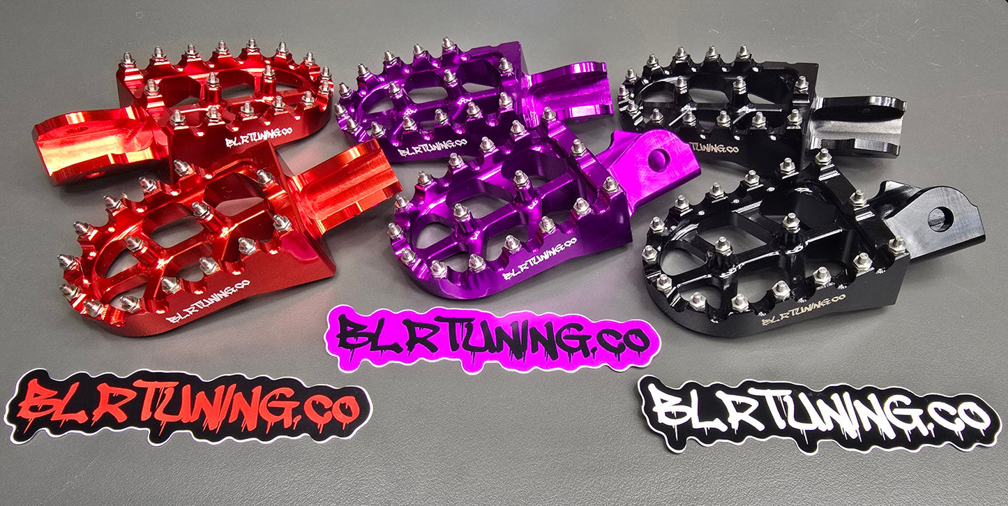 FOOT PEGS FOR STRIKE SHADOW 48v 60v 72v 2026 MODELS BILLET ALUMINUM WITH STAINLESS STEEL TEETH BY BLR TUNING