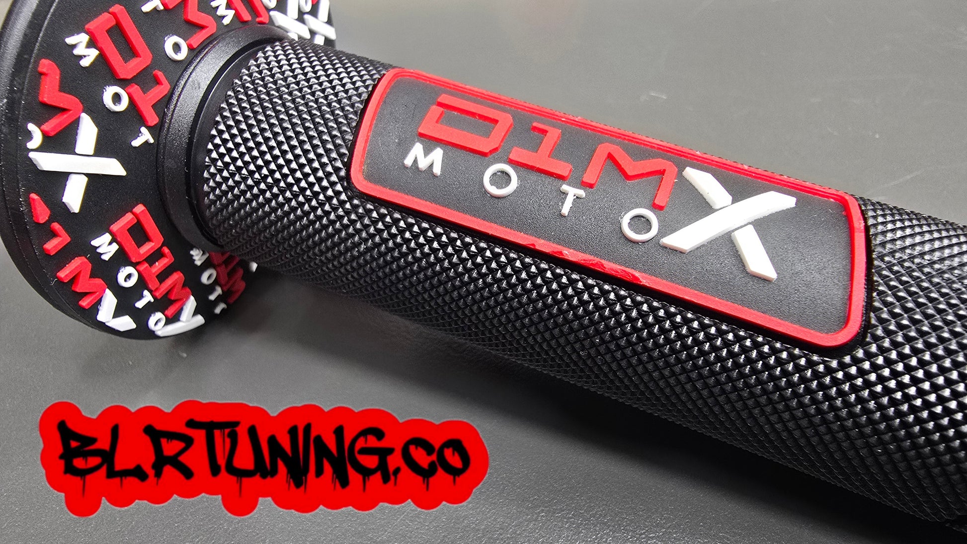 D1M MOTO X HAND GRIPS CLOSED END - FITS 7/8 BARS - FITS ELECTRIC DIRT BIKES - E-BIKES - DIRT BIKE - PIT BIKES - Howling Moto