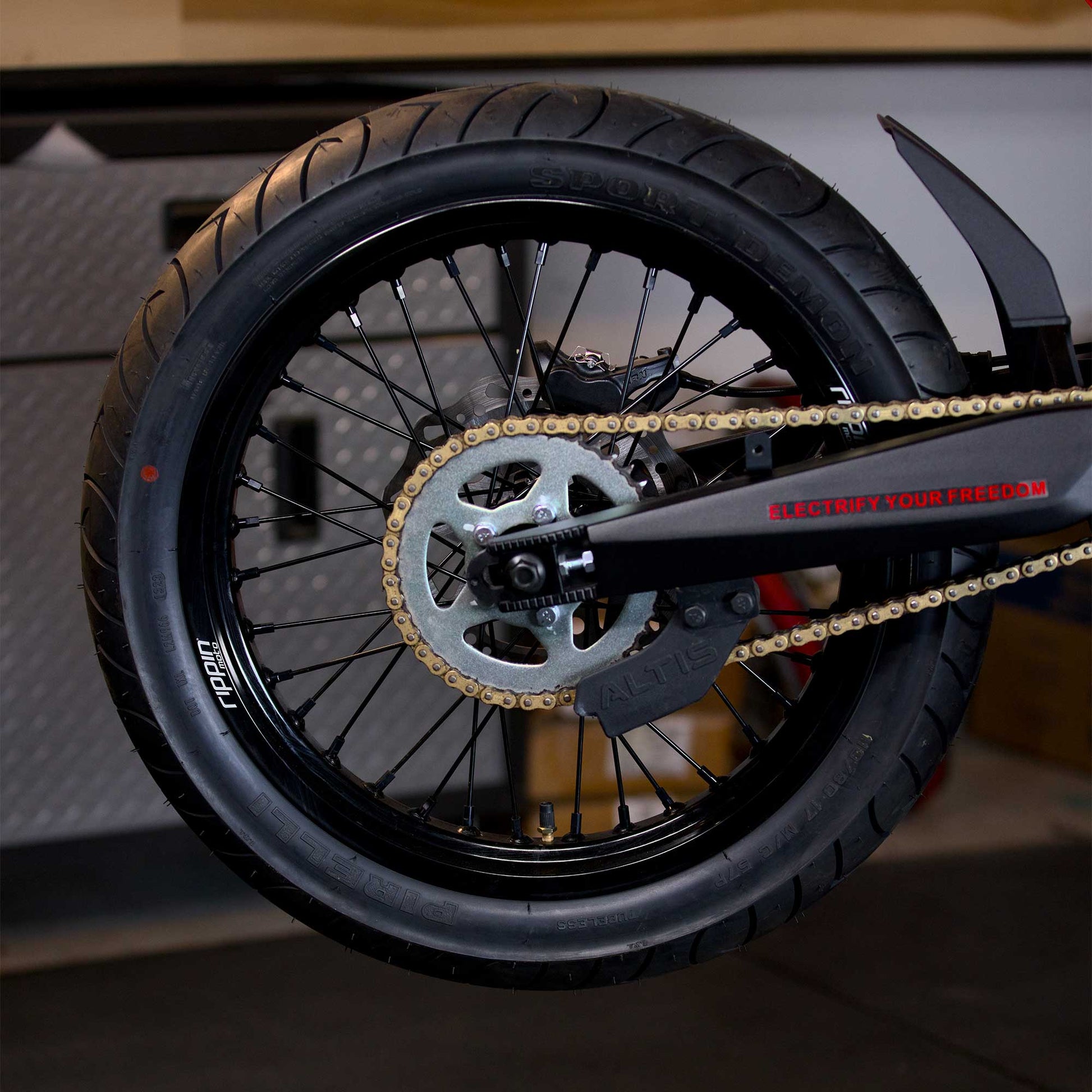 17/17" Blackline Supermoto Wheelset for Altis Sigma - Howling Moto