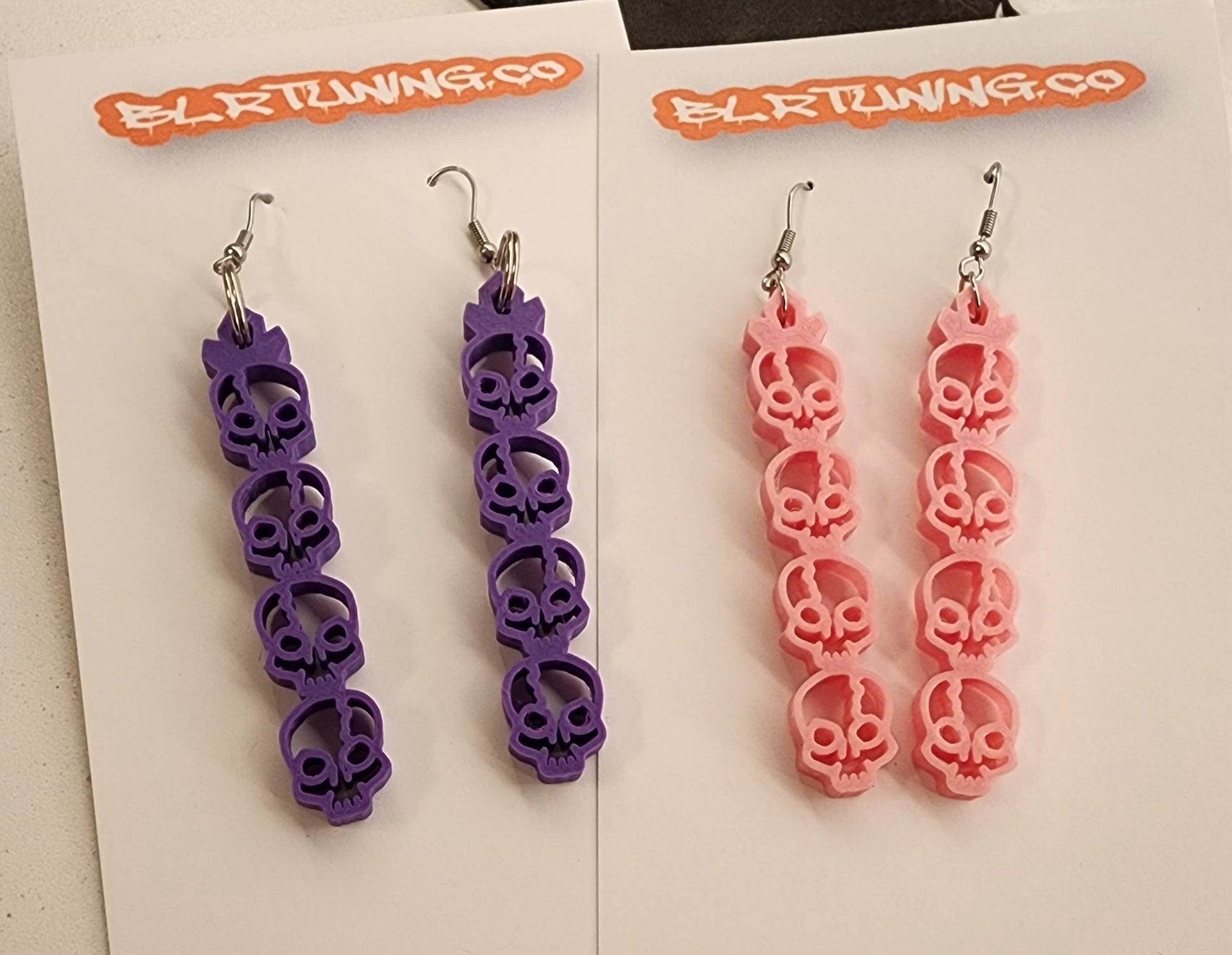 SKULL ROW EARRINGS - Howling Moto