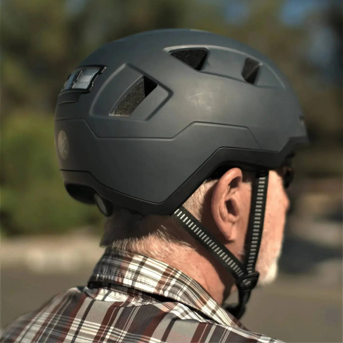 Urbanite | XNITO Helmet | E-Bike Helmet - Howling Moto