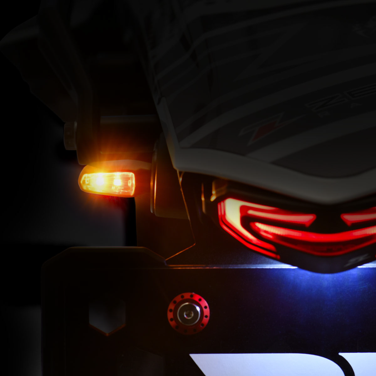 ZETA, ZETA 701 LED Turn Signal with Clear Lens and Matte Black Body – Reliable 12V Motorcycle Signal Light