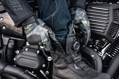 Black ICON Stormhawk Boots by Bill's Exhausts, size 8.5, showing sturdy leather construction and stylish design details.