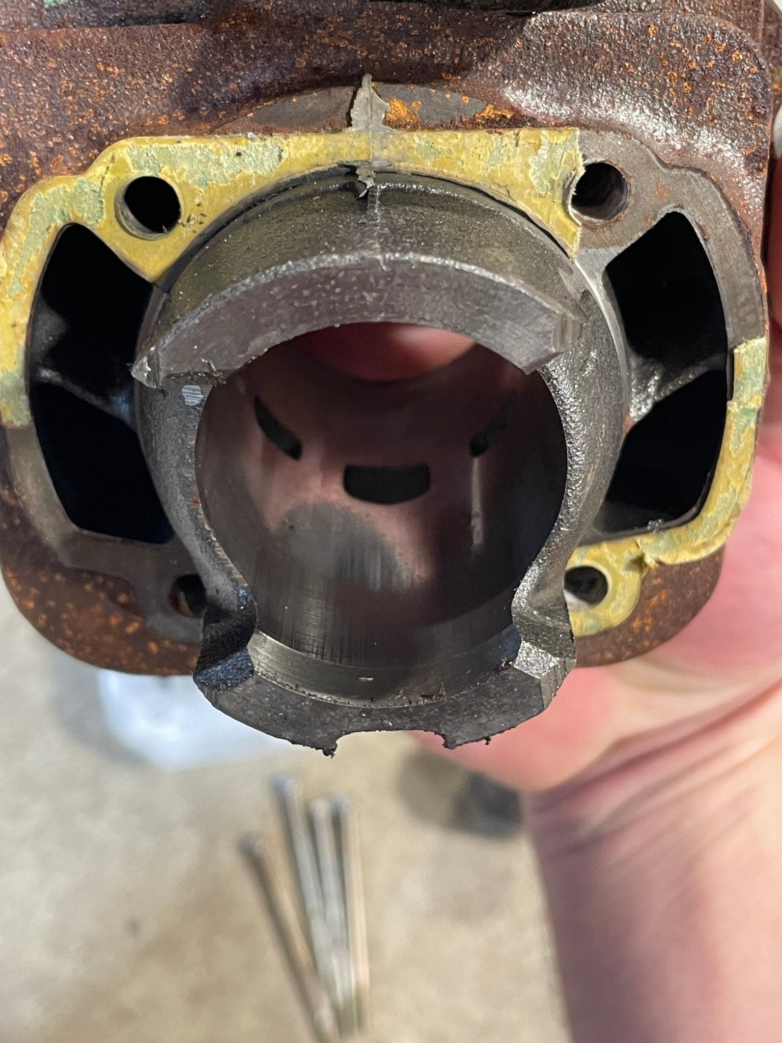 AF16 OEM USED GOOD Cylinder Kit - USED - Howling Moto