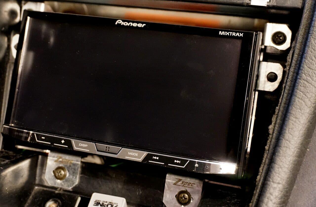 ZSPEC RHD Double-Din Radio Bezel w/Brackets for '90-99 Nissan Z32 300zx - Howling Moto
