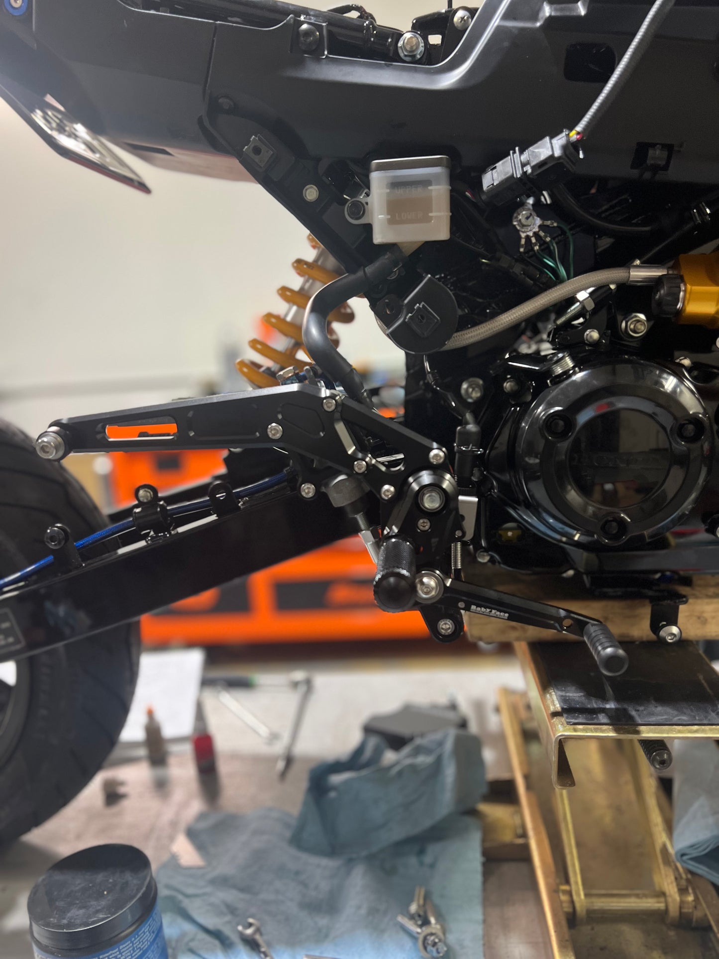 Babyface Standard Shift Solo Rearsets - Howling Moto