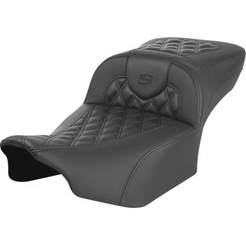 SADDLEMEN Roadsofa™ extended reach motorcycle seat without backrest, carbon fiber with lattice stitch for FLTR/FLHX 2023-2024.