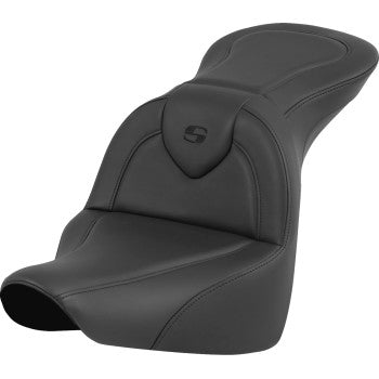 Black Saddlemens RoadSofa™ seat for FLFB/FXBR 2018-2024 motorcycles, without driver backrest, designed for comfort and style.