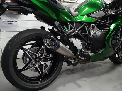 Bill's Exhausts Vandemon titanium carbon tip slip-on exhaust for Kawasaki H2 SE SX 2018-24, showing the sleek exhaust design.