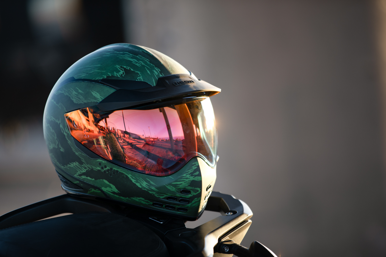 ICON Domain™ Tiger's Blood green helmet by Bill's Exhausts, compact XS size, featuring bold tiger stripe design.