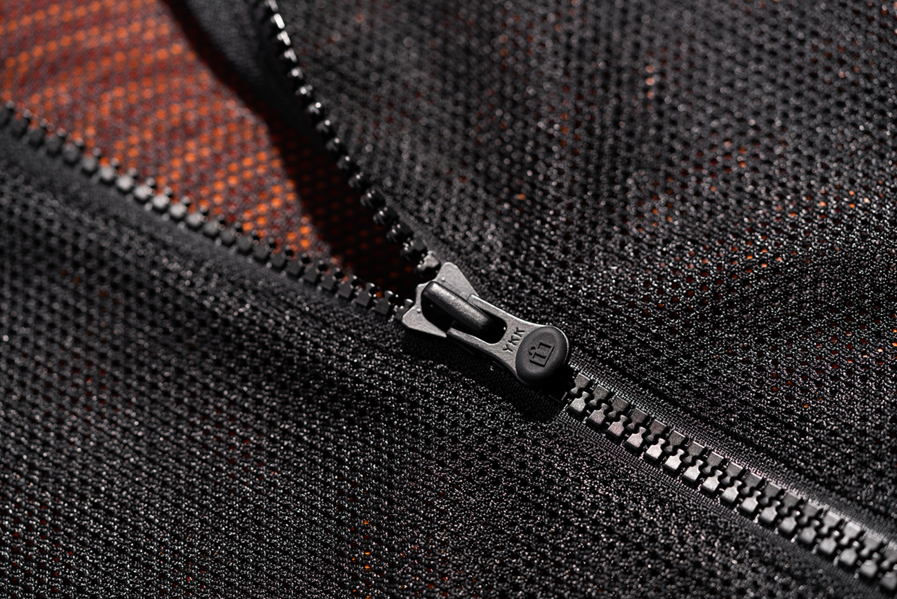 Bill's Exhausts ICON Mesh AF™ Jacket in black and white, XL size, featuring lightweight mesh fabric and sporty design.