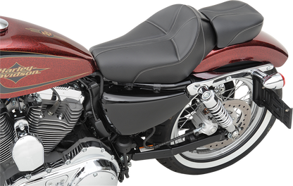 Black SADDLEMEN Dominator Pillion Pad with gray stitching, standard reach seat for motorcycles, designed for rider comfort.