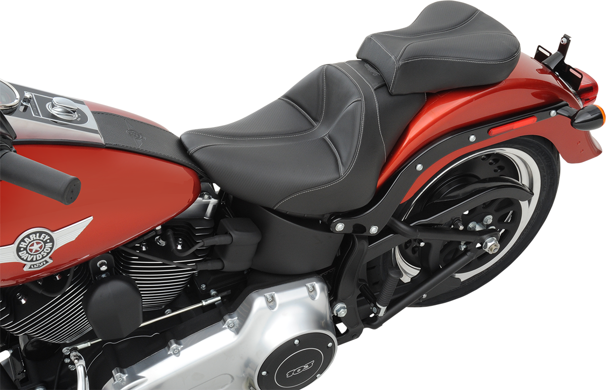Black SADDLEMEN Dominator Solo Seat with gray stitching for FL/FX 2006-2017, featuring stitched upholstery and sleek design.