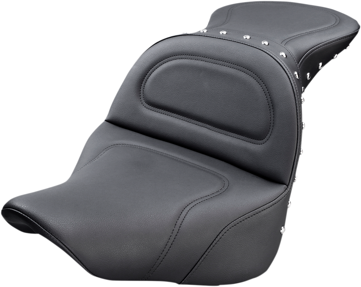 Bill's Exhausts Saddlemen Explorer Special Seat for motorcycle, featuring comfortable cushioning and sleek black design.