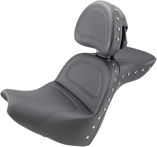 Bill's Exhausts Saddlemen Explorer Special Seat with backrest for FXBR/S 2018-2019 motorcycle, featuring comfortable design and padding.