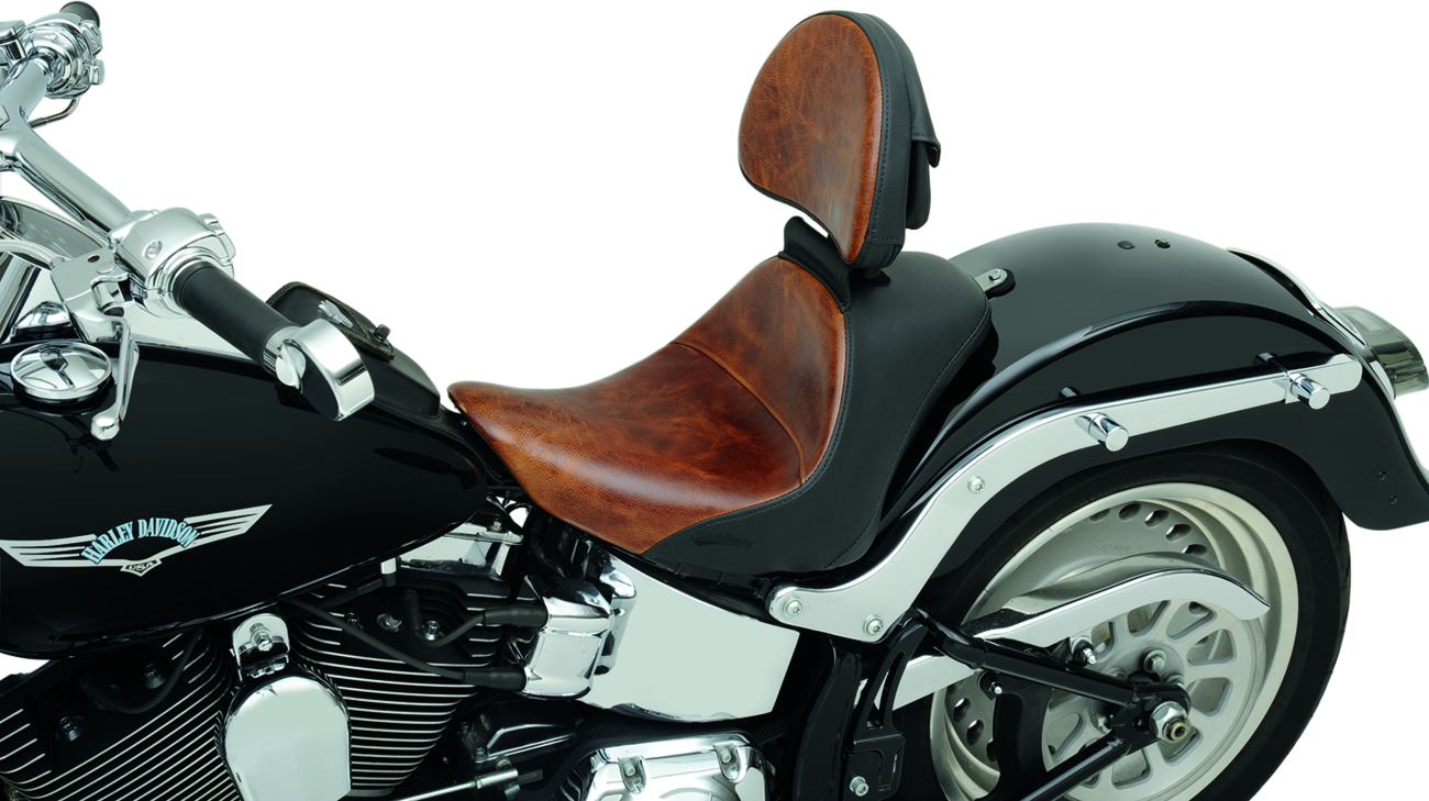 SADDLEMEN Lariat Backrest in distressed brown for Harley FL models 2006-2017, designed for comfortable motorcycle seat support