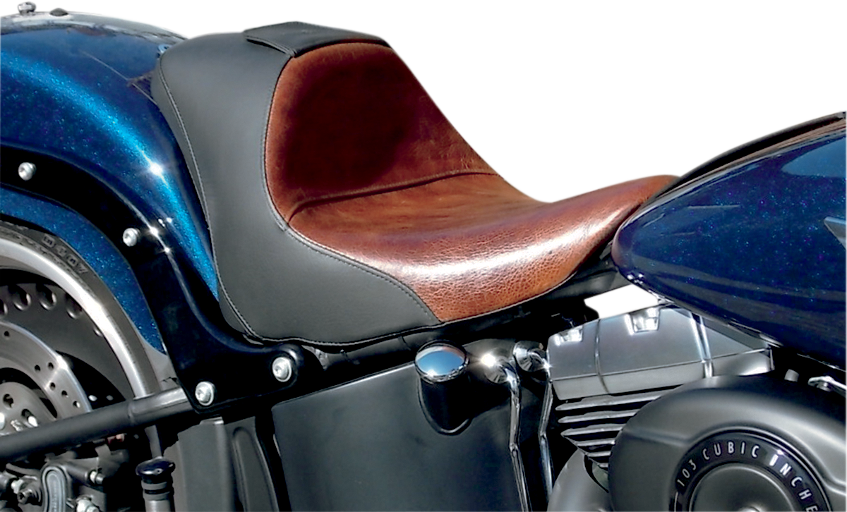 Bill's Exhausts Saddlemen Lariat seat for Softail 2006-2017, shown in black with textured surface and mounting brackets.