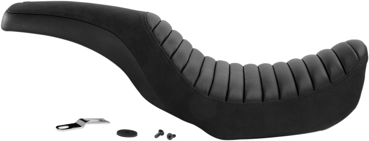 Black Saddlemens Profiler Tuck-n-Roll Seat for Dyna motorcycles, featuring classic stitched design and comfortable profile.