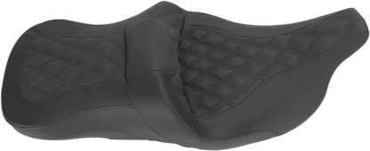 Bill's Exhausts Saddlemens Roadsofa seat without backrest, full lattice stitch, heated, compatible with 1999-2007 Harley FLH models