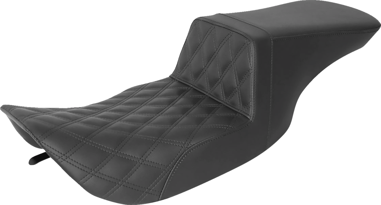 Black Saddlemens Step-Up Seat with front lattice stitch for FLH motorcycles, showcasing detailed stitching and ergonomic design.