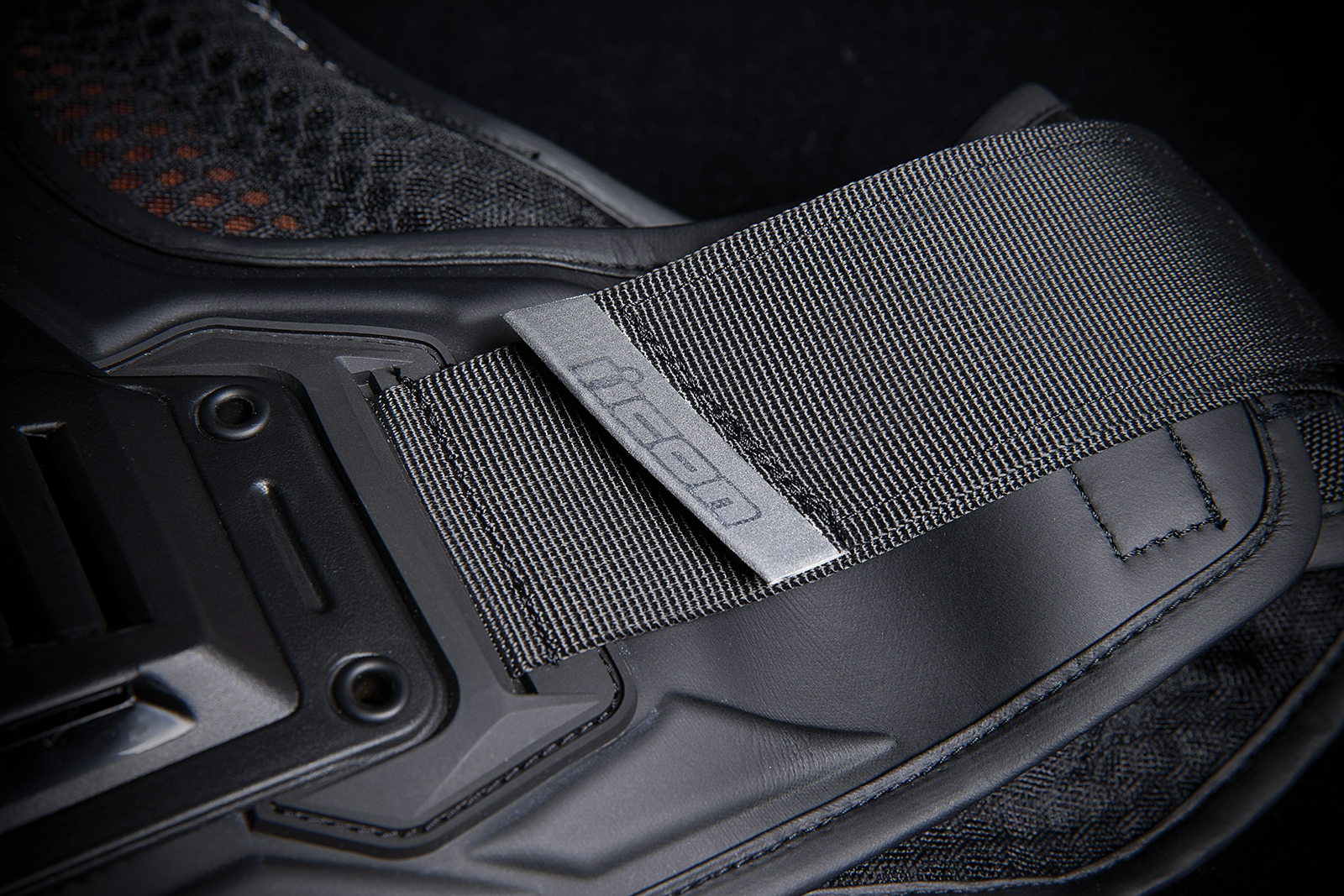 Bill's Exhausts ICON Field Armor 3™ Stealth Vest in L/XL, durable tactical vest with protective features for outdoor activities.
