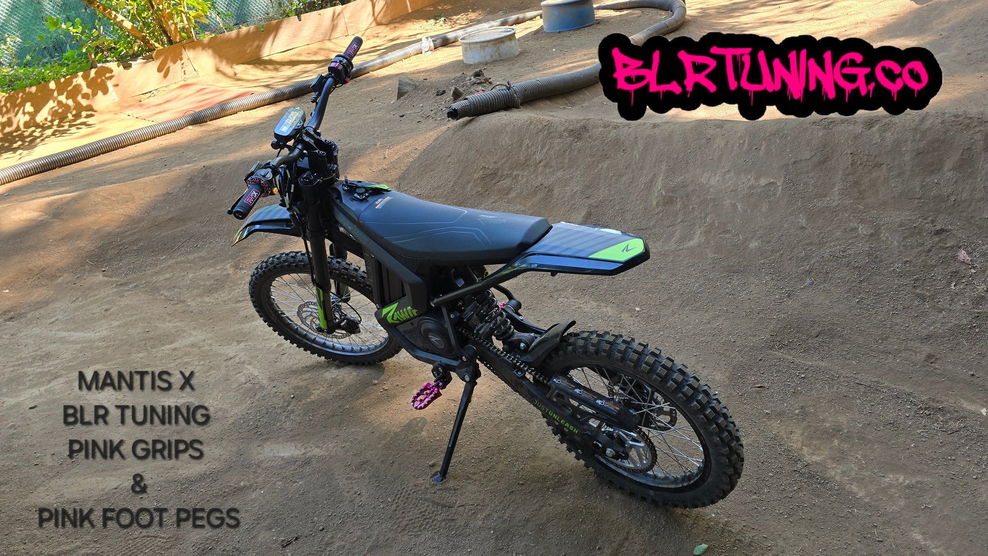 FOOT PEGS FOR RAWRR MANTIS X AND MANTIS X PRO BILLET ALUMINUM WITH STAINLESS STEEL TEETH BY BLR TUNING - Howling Moto