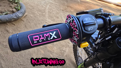D1M MOTO X HAND GRIPS CLOSED END - FITS 7/8 BARS - FITS ELECTRIC DIRT BIKES - E-BIKES - DIRT BIKE - PIT BIKES - Howling Moto