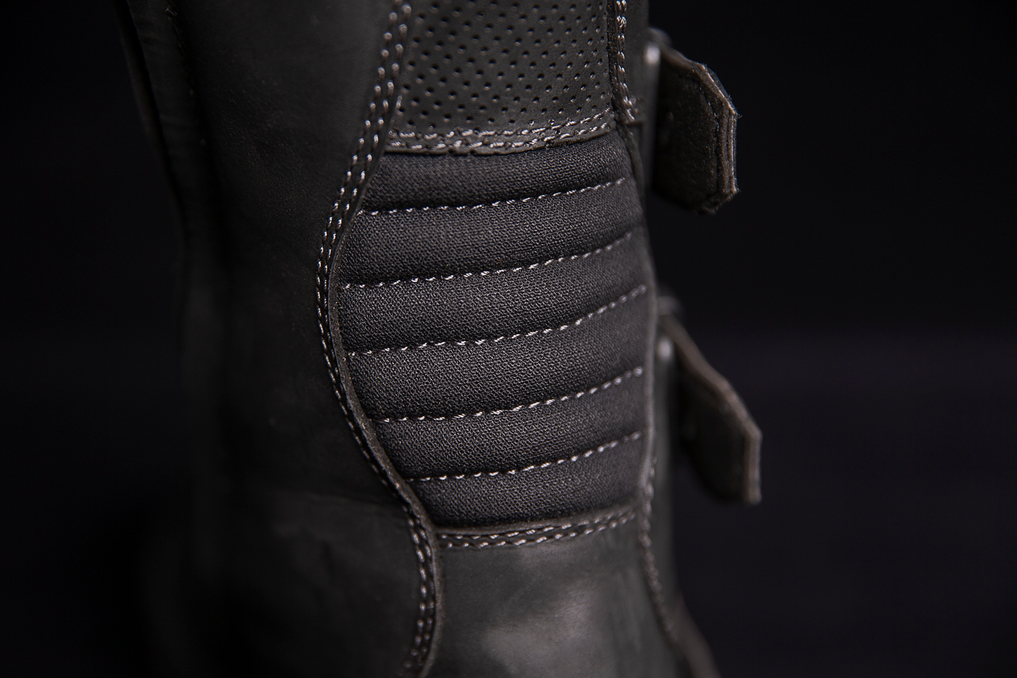 Black ICON Elsinore 2™ CE Boots by Bill's Exhausts, size 11, featuring sturdy leather construction and ankle protection.
