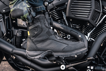 Black ICON Stormhawk boots by Bill's Exhausts, size 8.5, shown with detailed leather and rugged sole design.