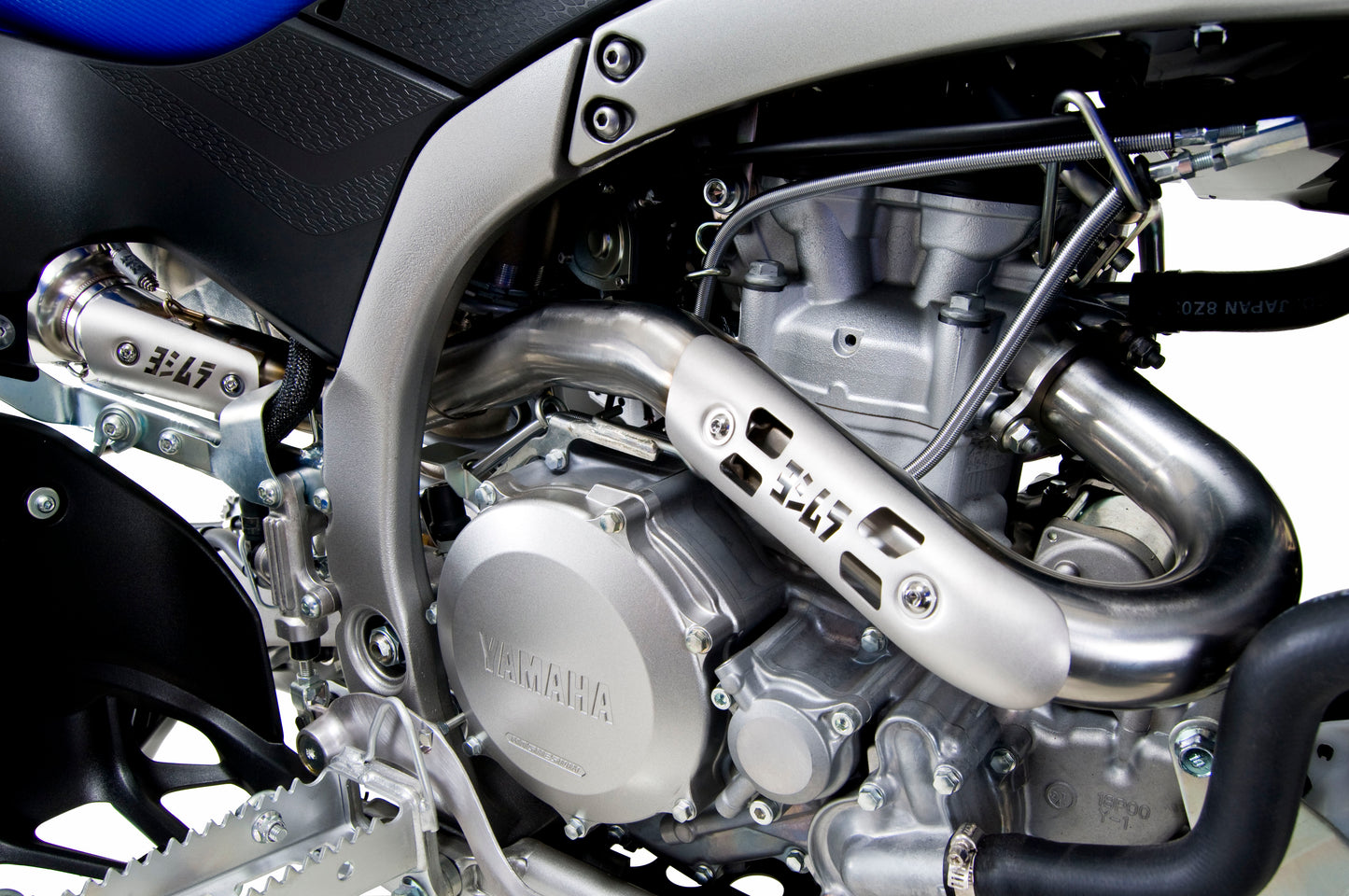 YOSHIMURA Yoshimura Signature RS 2 full system exhaust for UTVs, stainless steel, with polished muffler and exhaust pipes.