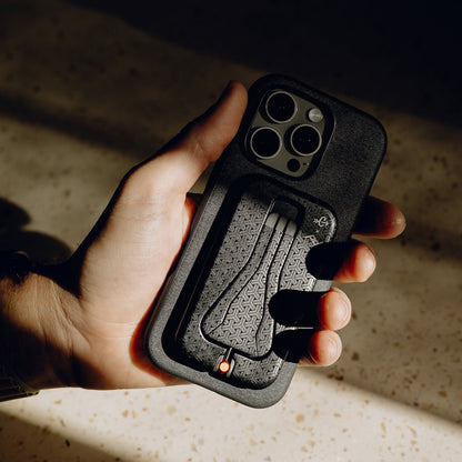 Mobile Tripod | Carryology Collab - Howling Moto