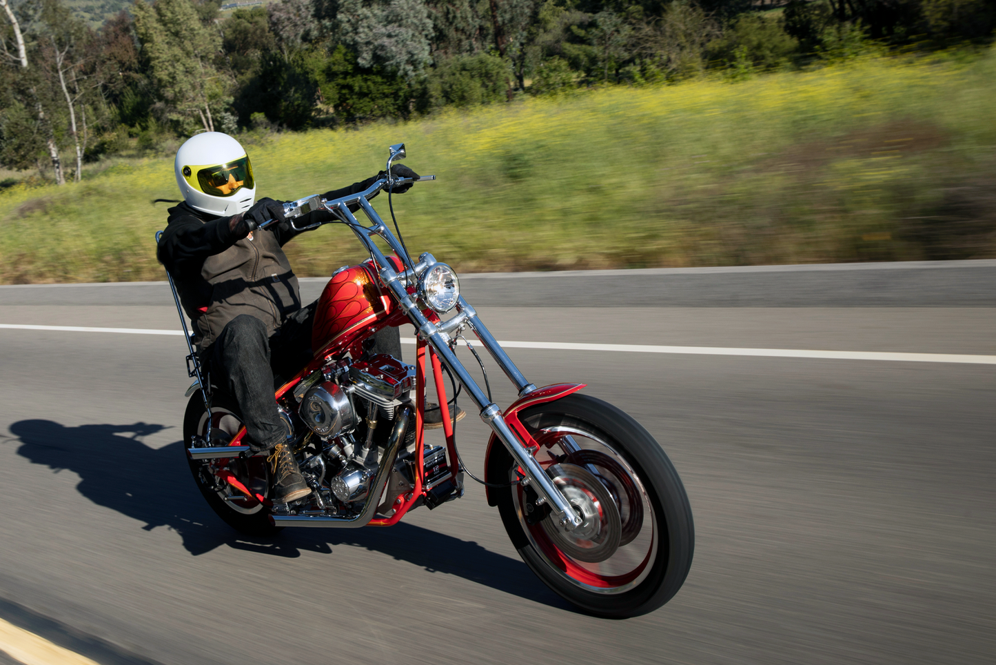 Bill's Exhausts BILTWell Lane Splitter helmet in gloss white, medium size, with sleek aerodynamic design and ventilation vents.