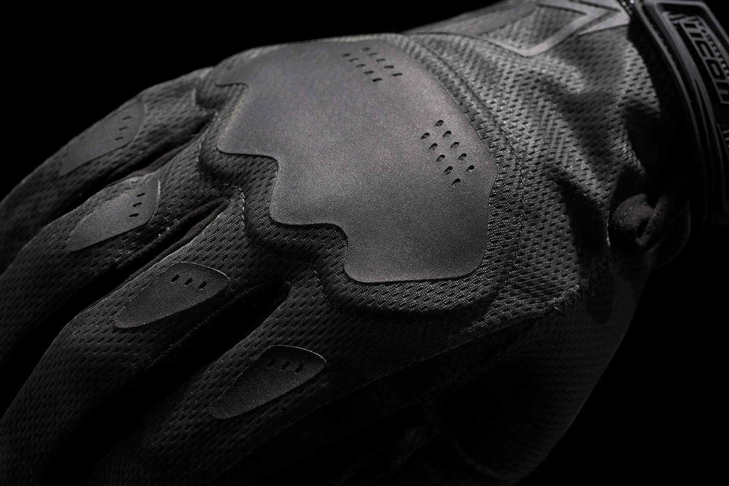 Bill's Exhausts ICON Hooligan™ CE Gloves in dark camo, medium size, with padded design and adjustable wrist straps.