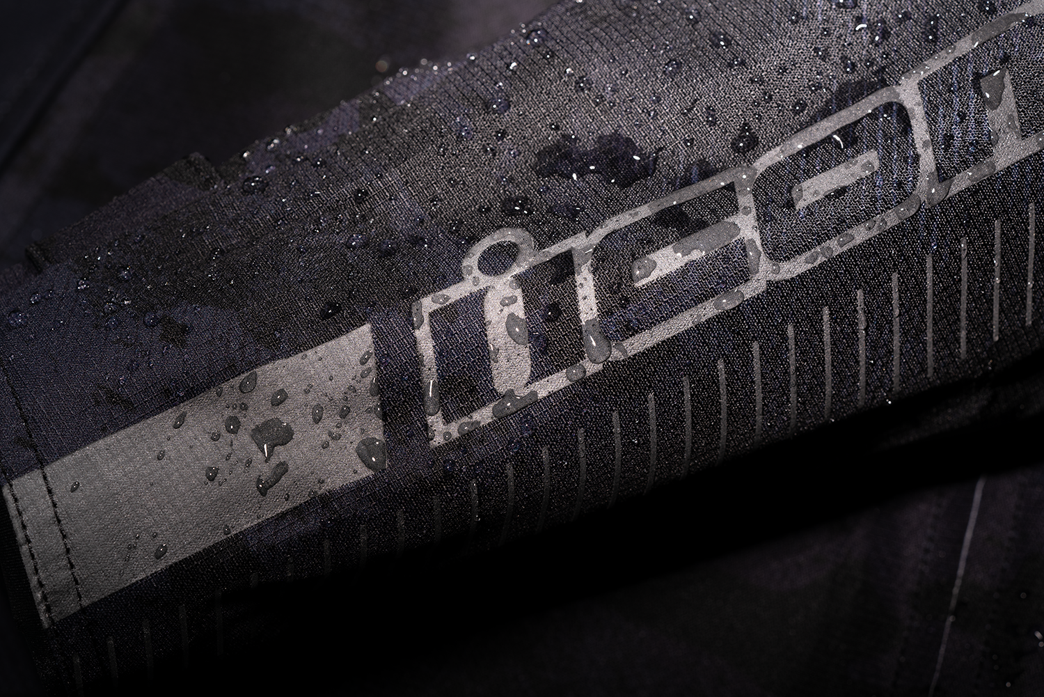 Bill's Exhausts ICON PDX3™ Dark Camo Jacket in 2XL, featuring a rugged camouflage design and durable fabric.