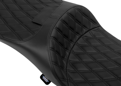 Black vinyl Drag Specialties extended reach Freedom seat with double diamond stitching for Harley FLT/FLH 2009-2025.