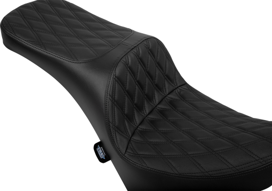 Drag Specialties Freedom Seat for Harley FL/FX 2018-2025 with black diamond stitch vinyl, featuring comfortable ergonomic design.