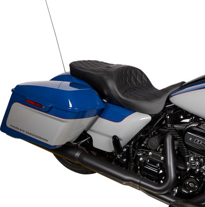 Harley FLH motorcycle with DRAG SPECIALTIES SEATS Freedom Seat in black vinyl with double diamond stitching, for models 2009-2023.