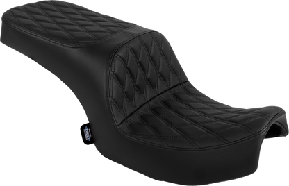 Drag Specialties Seats Freedom vinyl seat with black double diamond stitching for Challenger 2020-2025 and Chieftain 2025 motorcycle