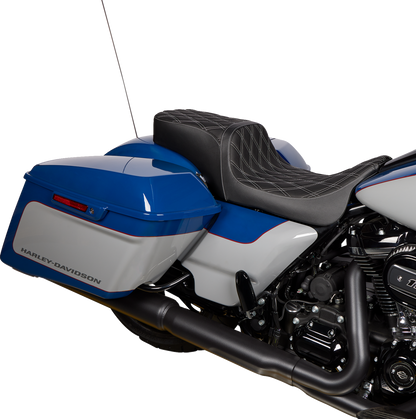 Drag Specialties Predator 2-Up Seat with vinyl cover and double diamond silver stitching for Harley FL 2008-2023, part #0801-1492.