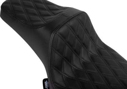 Drag Specialties Predator III 2-up seat for Chieftain and Challenger motorcycles, vinyl and solar leather with double diamond pattern.