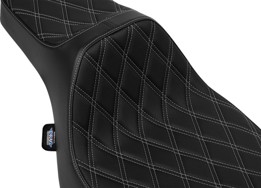 Drag Specialties Predator III extended reach seat for FLT/FLH 2023-2025, silver double diamond stitch, motorcycle seating accessory.