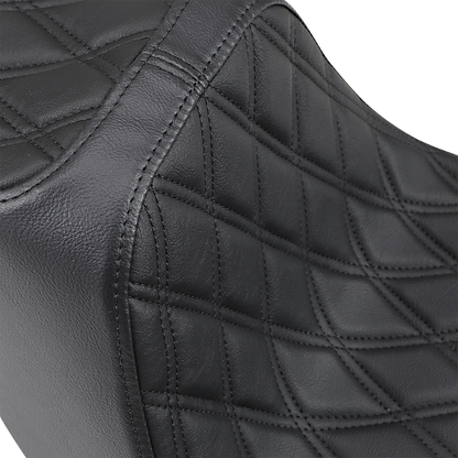 Drag Specialties Predator III seat for Harley-Davidson FXBR/S 2018-2020 with black double diamond stitching, showcasing sleek motorcycle seating.