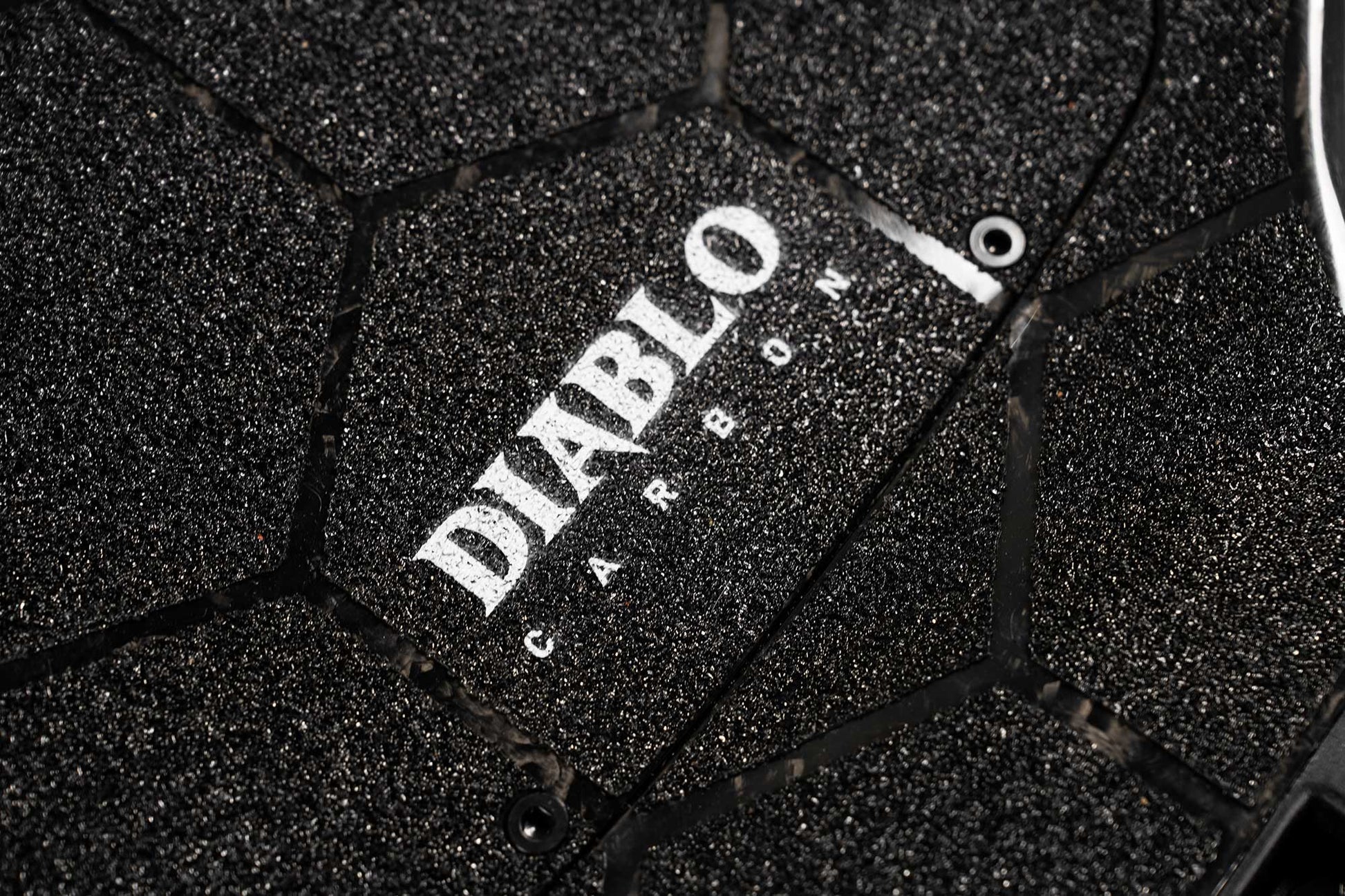 Diablo Carbon Street - Howling Moto