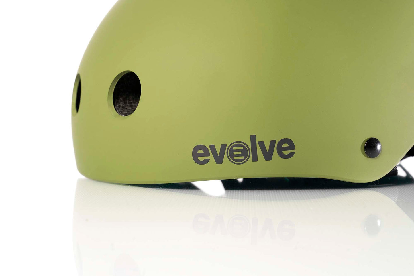 Evolve Helmet - Howling Moto