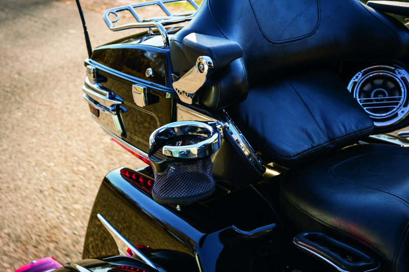 Kuryakyn, Kuryakyn Passenger Drink Holder with Basket for 14-Up Touring Models – Chrome