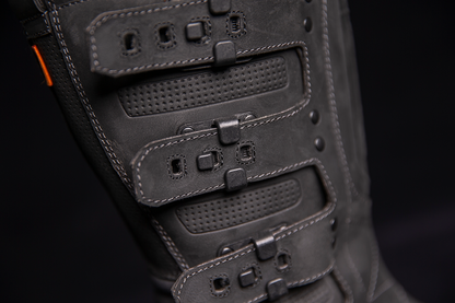 Black ICON Elsinore 2™ CE boots by Bill's Exhausts, size 11, featuring rugged leather construction and ankle support.