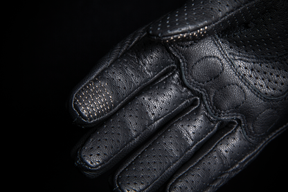 ICON Women's Pursuit Classic™ perforated black gloves in medium size, designed for style and comfort.