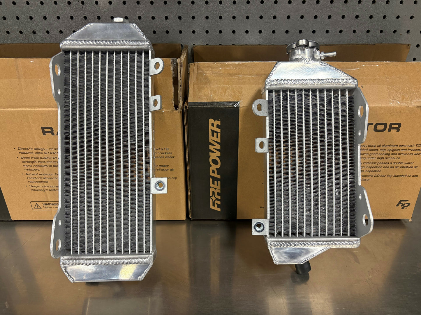 FIRE POWER TRS-R-140R radiator right for Kawasaki motorcycle, high-performance aluminum replacement with cooling fins and mounting points