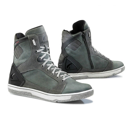 Forma Hyper Riding Shoe - Howling Moto