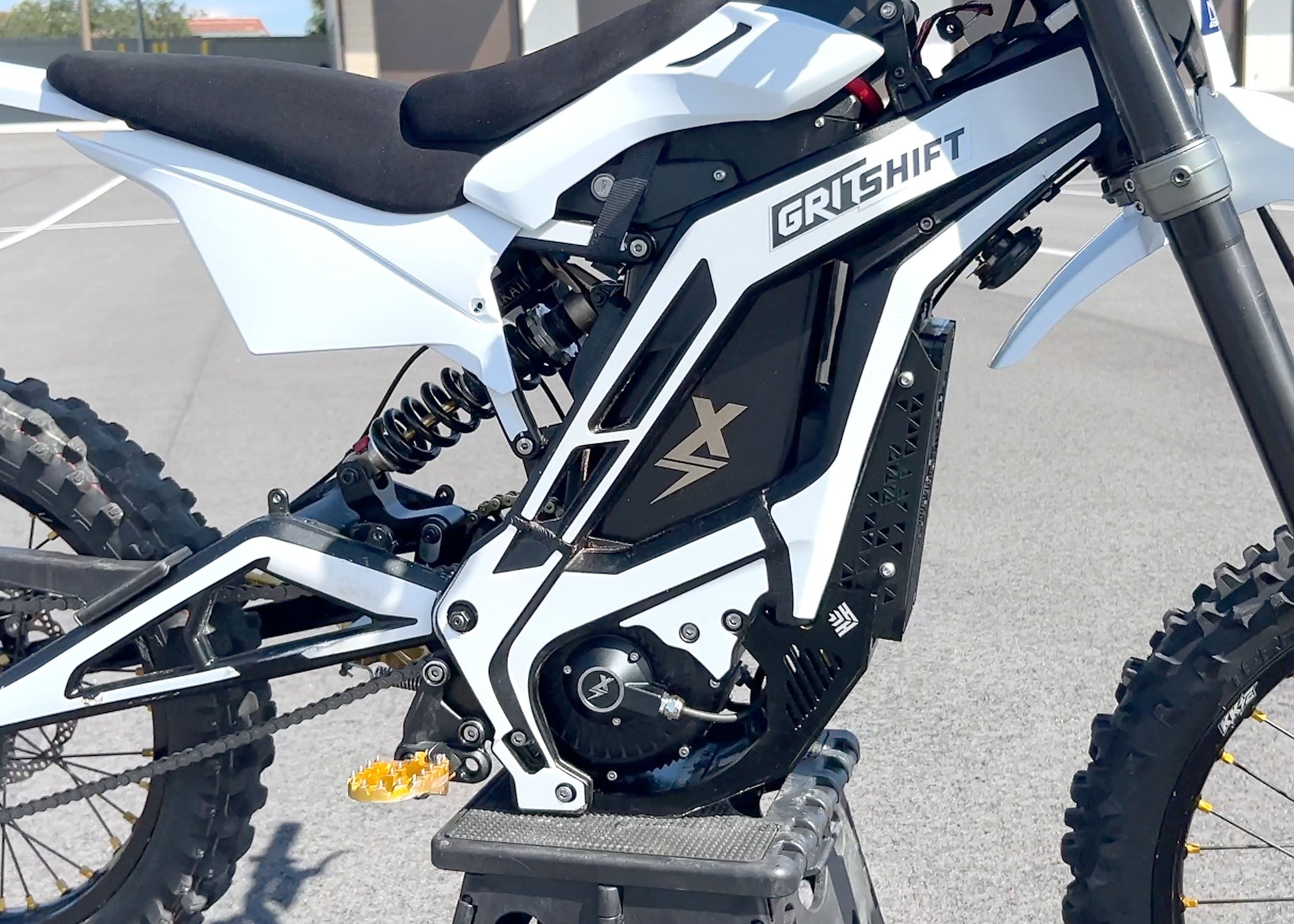 Heavy Hitter E-Ride Skid Plate - Howling Moto